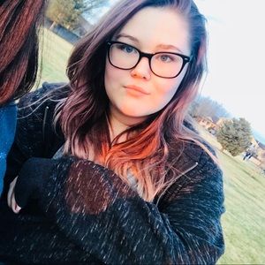 Meet your Posher, Alyssa